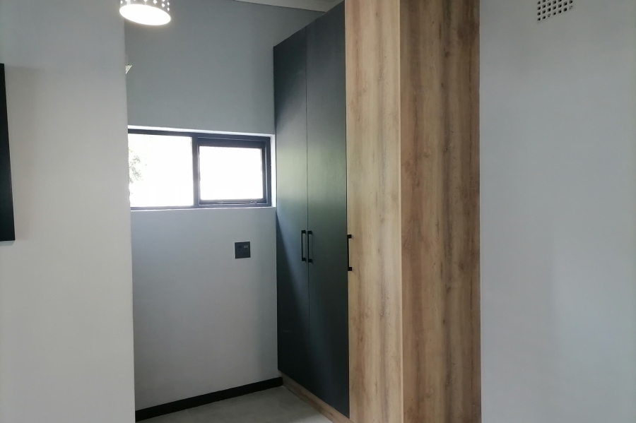 5 Bedroom Property for Sale in Stilbaai Wes Western Cape